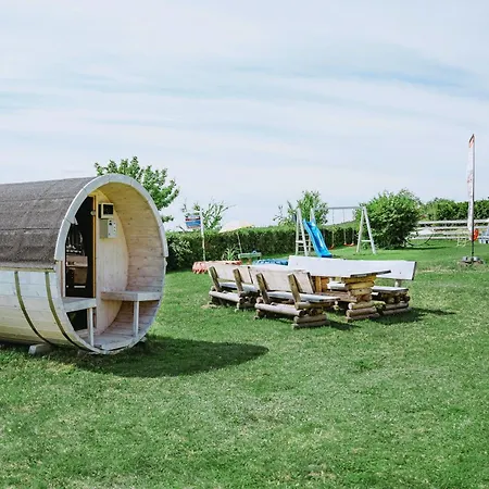 Ferienhaeuser Insel Usedom Haus Jojo 7 - Blick Aufs Achterwasser! Whirlpool Und Sauna Lutow