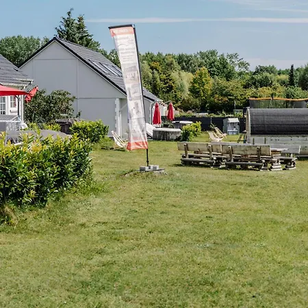 Ferienhaeuser Insel Usedom Haus Jojo 7 - Blick Aufs Achterwasser! Whirlpool Und Sauna Holiday home Lutow