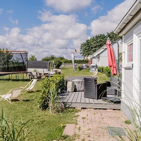 Ferienhaeuser Insel Usedom Haus Jojo 7 - Blick Aufs Achterwasser! Whirlpool Und Sauna * Lutow