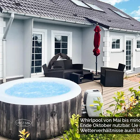 Ferienhaeuser Insel Usedom Haus Jojo 7 - Blick Aufs Achterwasser! Whirlpool Und Sauna Lutow